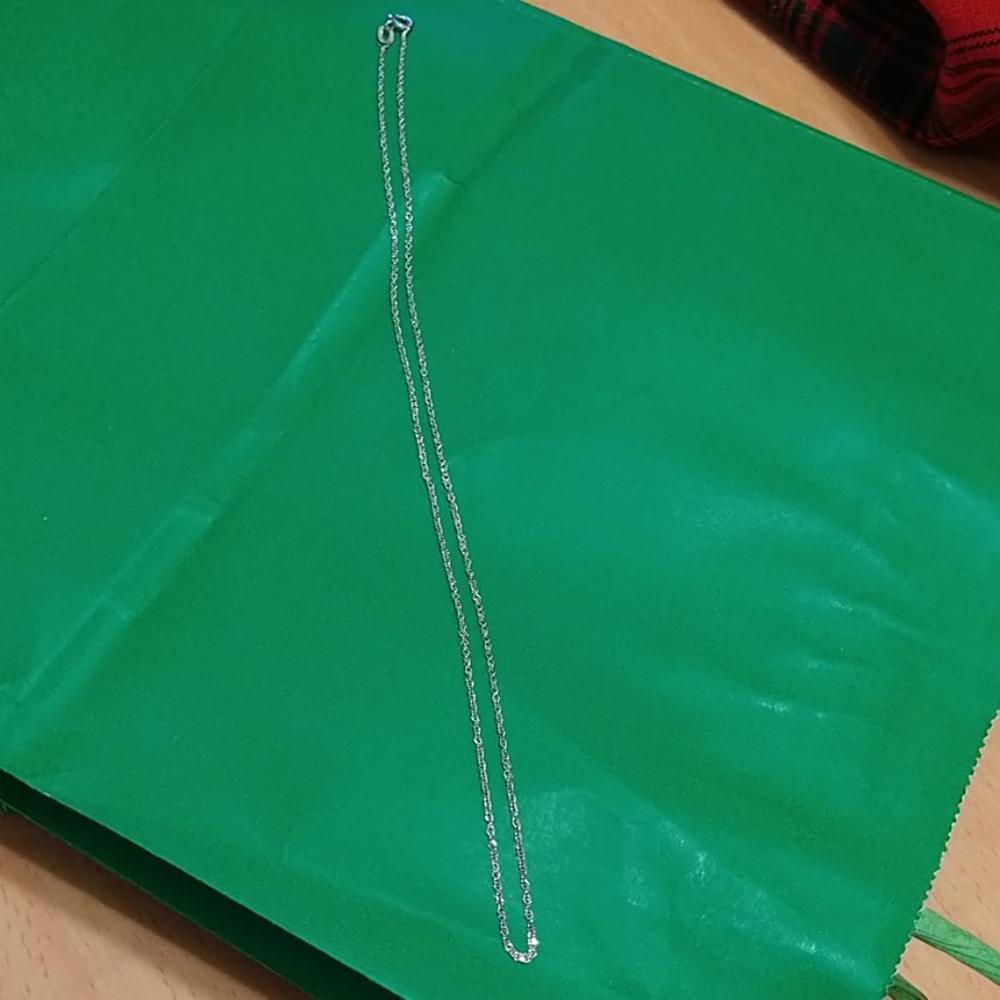 White gold 14 k necklace